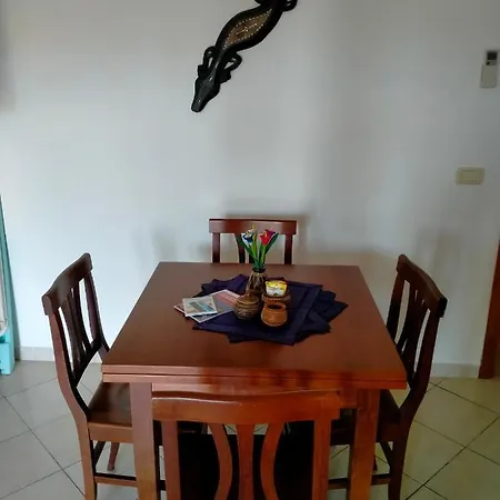 Lungo Albegna شقة